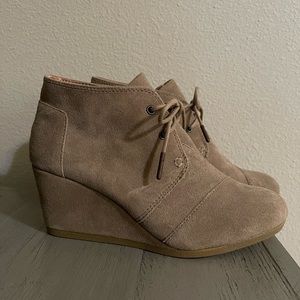 Toms wedge bootie